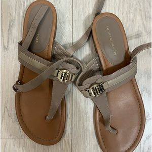 Still in good conditions. Very comfortable,